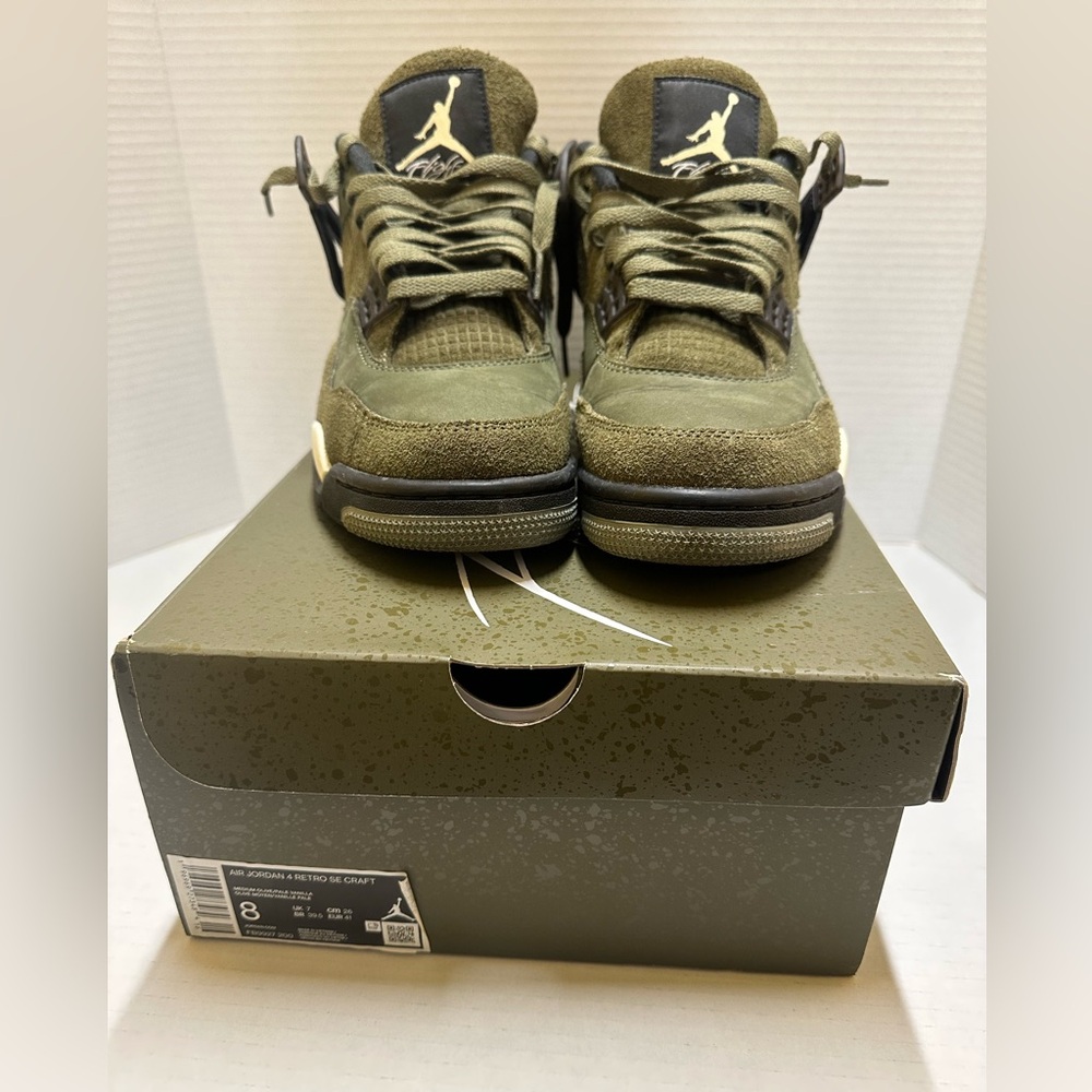 Size 8- Jordan 4 SE Retro Low Craft - Olive OG BOX Good Condition